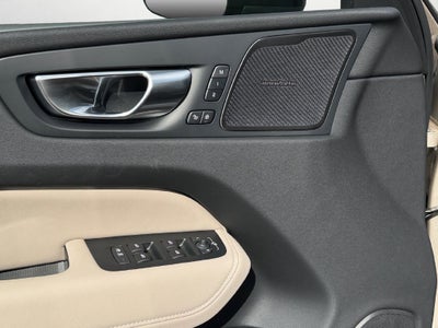 2027 Volvo XC60 Plug-In Hybrid T8 Plus