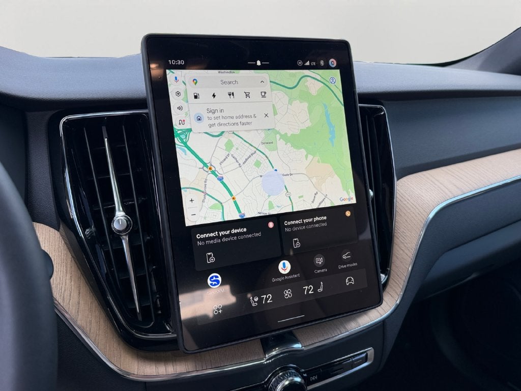 2027 Volvo XC60 Plug-In Hybrid T8 Plus