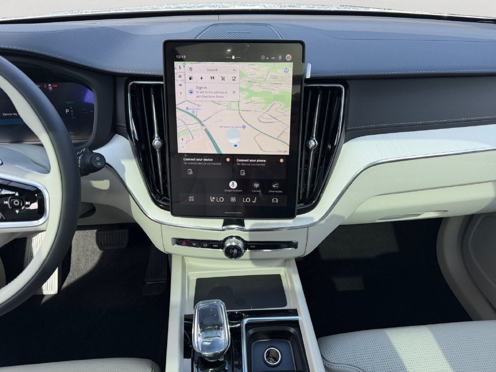 2027 Volvo XC60 Plug-In Hybrid T8 Ultra