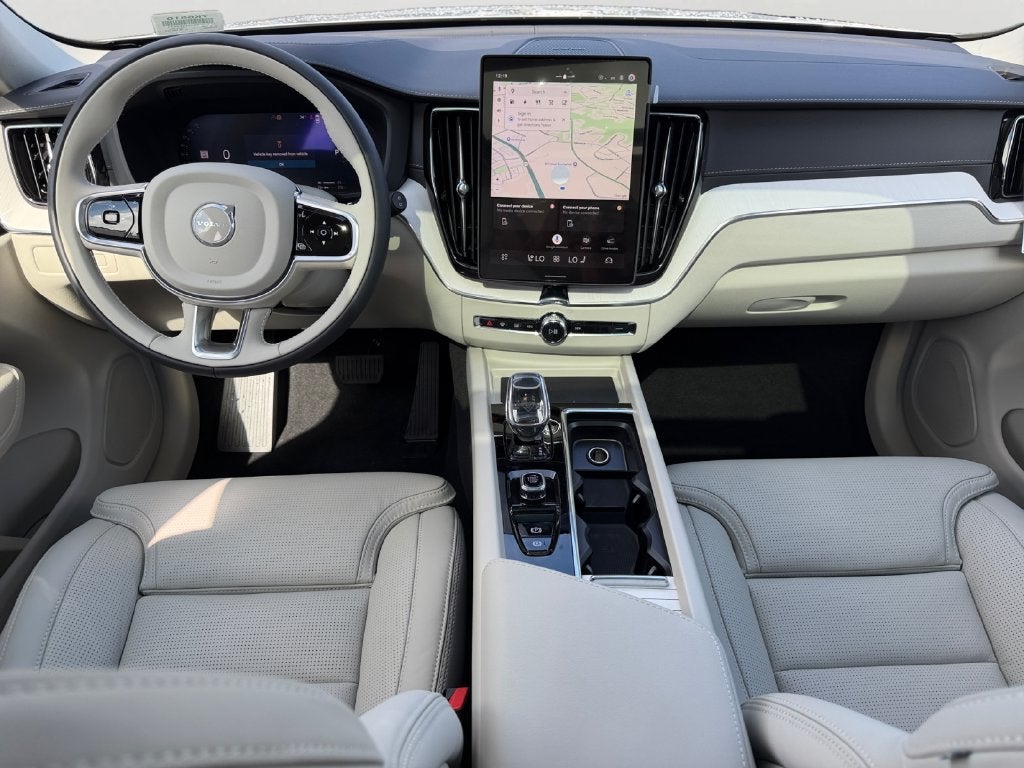 2027 Volvo XC60 Plug-In Hybrid T8 Ultra