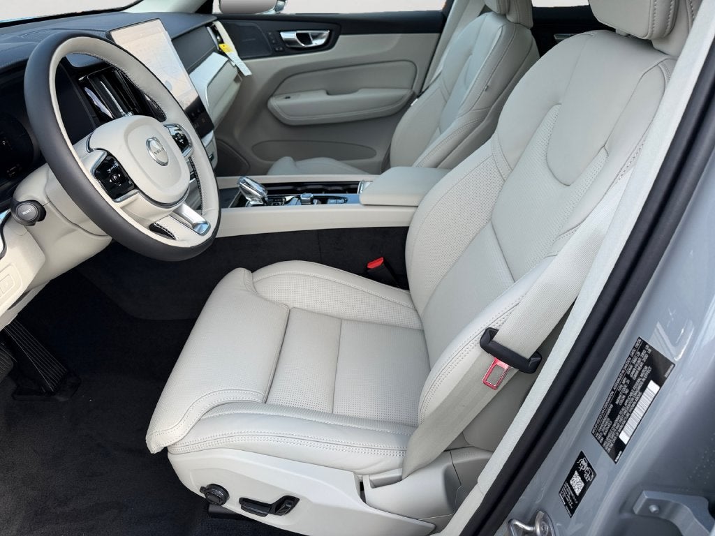 2027 Volvo XC60 Plug-In Hybrid T8 Ultra