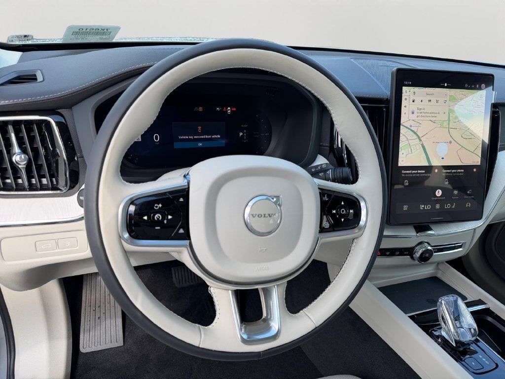 2027 Volvo XC60 Plug-In Hybrid T8 Ultra