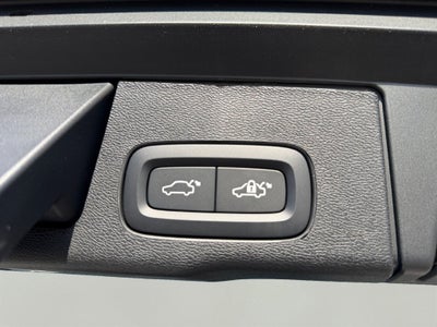 2027 Volvo XC60 Plug-In Hybrid T8 Ultra
