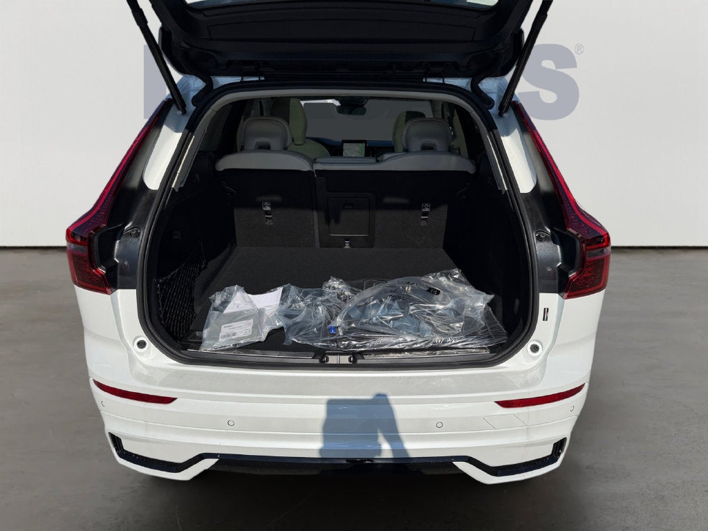 2027 Volvo XC60 Plug-In Hybrid T8 Ultra
