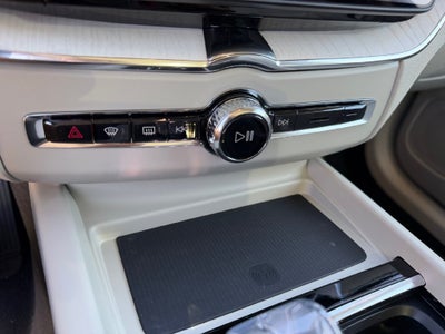 2027 Volvo XC60 Plug-In Hybrid T8 Ultra