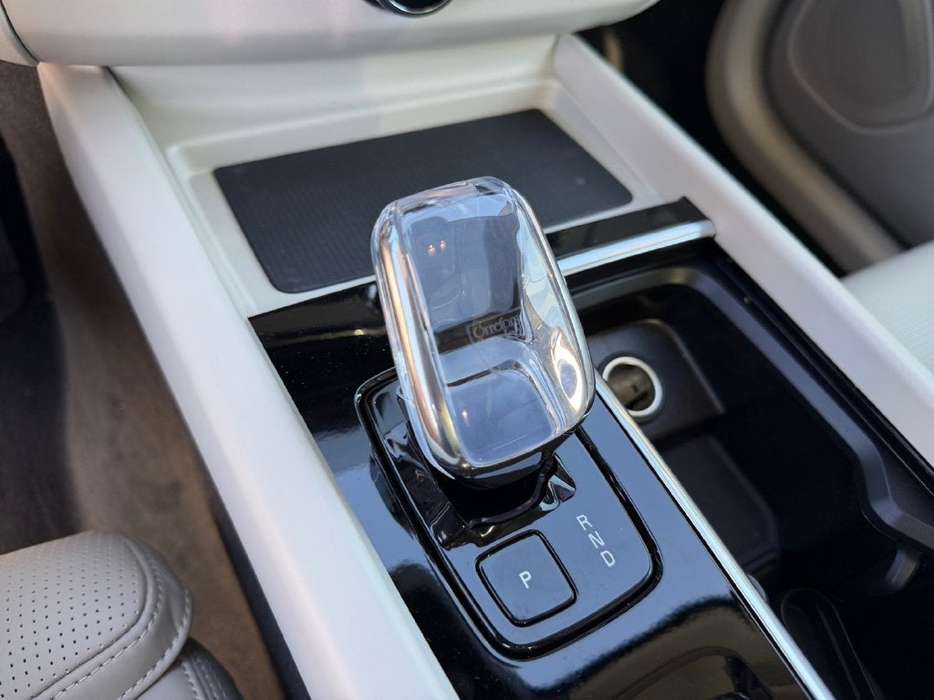 2027 Volvo XC60 Plug-In Hybrid T8 Ultra