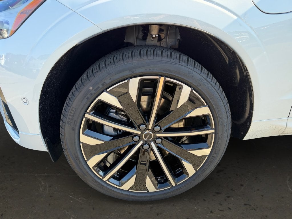 2027 Volvo XC60 Plug-In Hybrid T8 Ultra