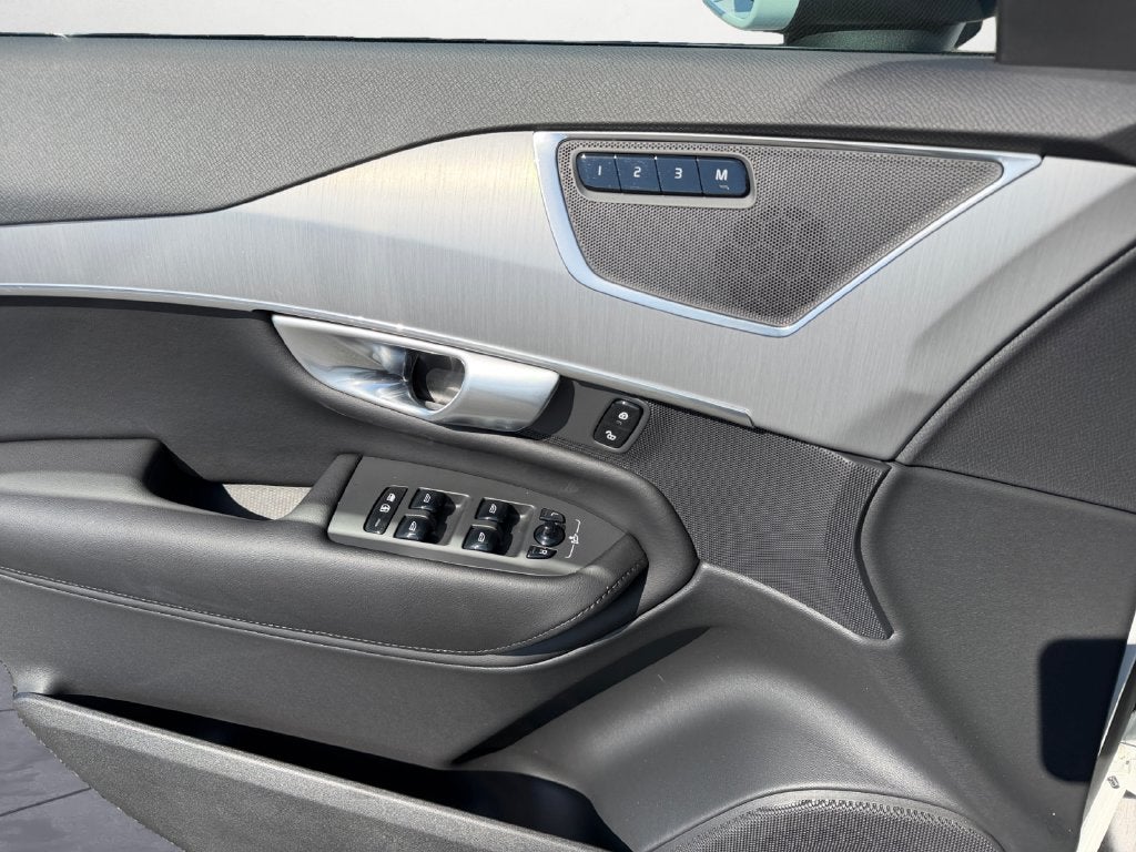 2024 Volvo XC90 B5 Core Volvo Certified