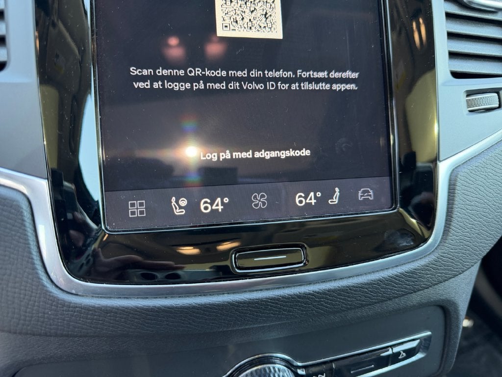 2024 Volvo XC90 B5 Core Volvo Certified