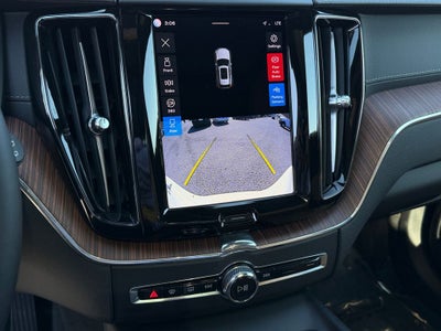 2023 Volvo XC60 B5 Ultimate Bright Theme