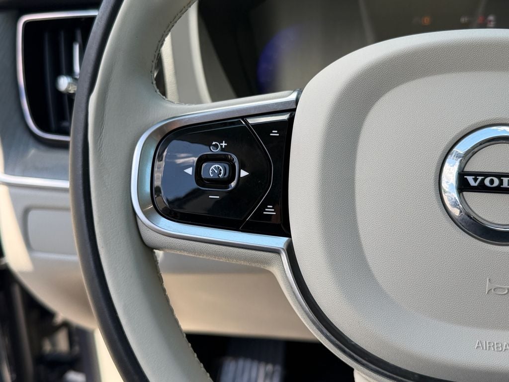 2024 Volvo XC60 B5 Plus Dark Theme Volvo Certified**Blond interior**