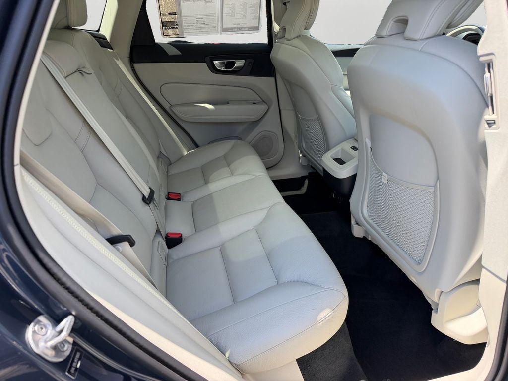2024 Volvo XC60 B5 Plus Dark Theme Volvo Certified**Blond interior**