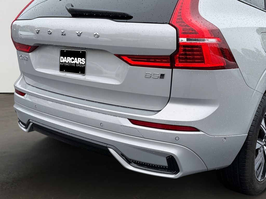 2024 Volvo XC60 B5 Plus Dark Theme