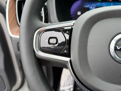 2024 Volvo XC60 B5 Plus Dark Theme