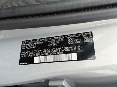 2024 Volvo XC60 B5 Plus Dark Theme