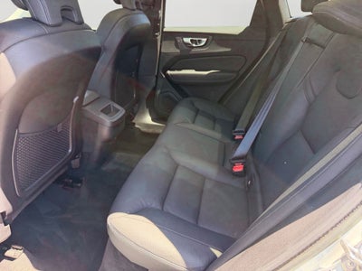 2023 Volvo XC60 B5 Plus Dark Theme
