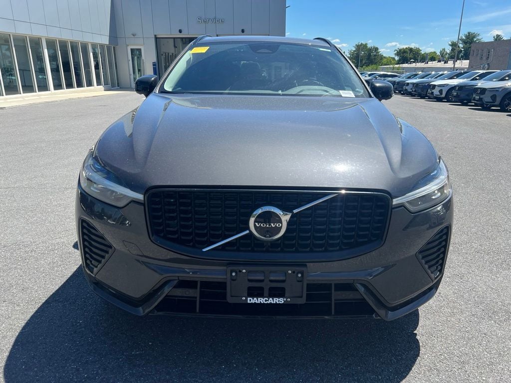 2024 Volvo XC60 B5 Plus Dark Theme
