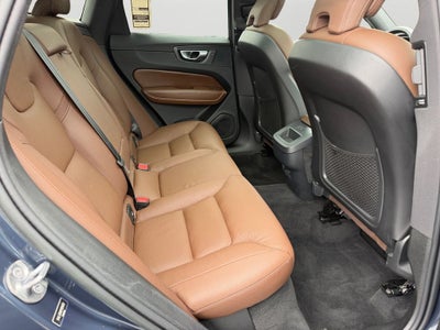 2023 Volvo XC60 B5 Plus Bright Theme