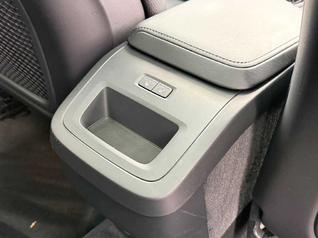2023 Volvo XC60 B5 Plus Bright Theme Volvo Certified