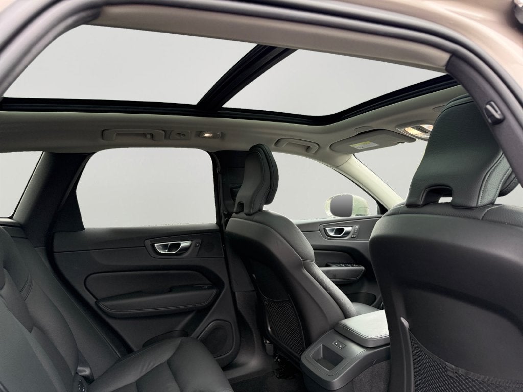 2023 Volvo XC60 B5 Plus Bright Theme Volvo Certified