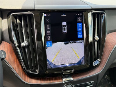 2023 Volvo XC60 B5 Plus Dark Theme