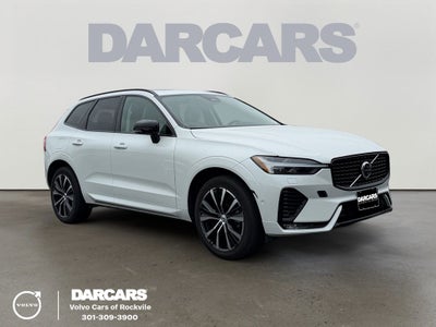 2023 Volvo XC60 B5 Ultimate Dark Theme