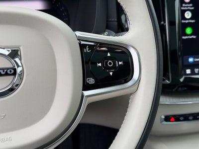 2023 Volvo XC60 B5 Ultimate Dark Theme