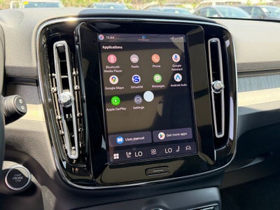 2026 Volvo XC40 B5 Plus