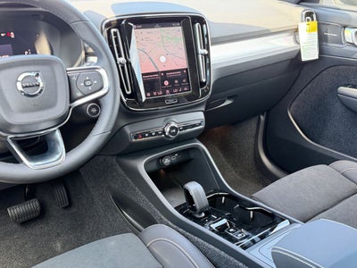 2026 Volvo XC40 B5 Ultra Black Edition