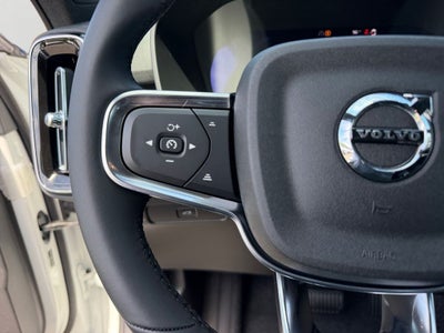 2026 Volvo XC40 B5 Ultra Black Edition
