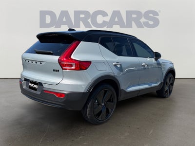 2026 Volvo XC40 B5 Ultra Black Edition