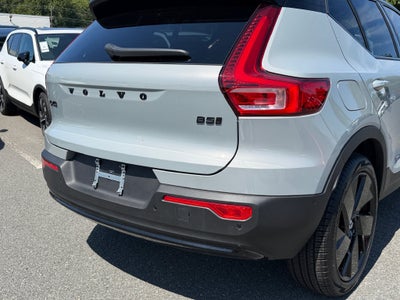 2026 Volvo XC40 B5 Ultra Black Edition