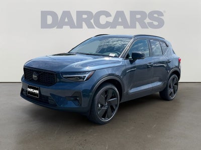 2026 Volvo XC40 B5 Ultra Black Edition