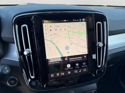 2026 Volvo XC40 B5 Ultra Black Edition