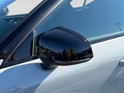 2026 Volvo XC40 B5 Ultra Black Edition