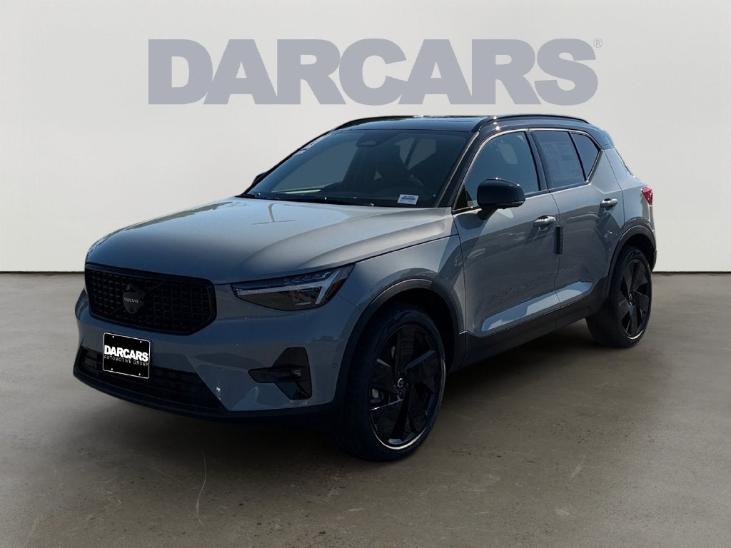 2026 Volvo XC40 B5 Ultra Black Edition