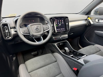 2026 Volvo XC40 B5 Ultra Black Edition