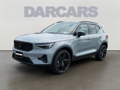 2026 Volvo XC40 B5 Ultra Black Edition