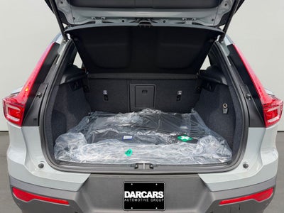 2026 Volvo XC40 B5 Ultra Black Edition