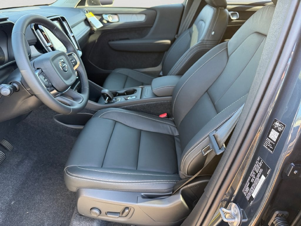 2026 Volvo XC40 B5 Core