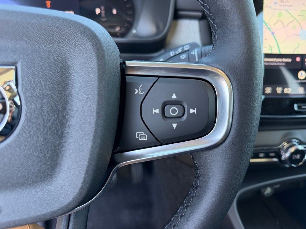 2026 Volvo XC40 B5 Core