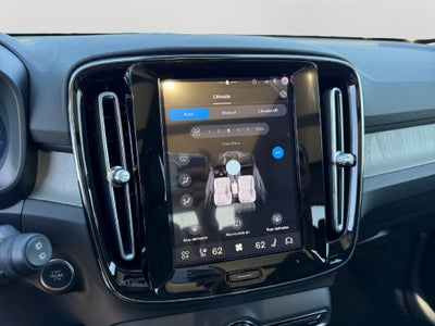 2026 Volvo XC40 B5 Core