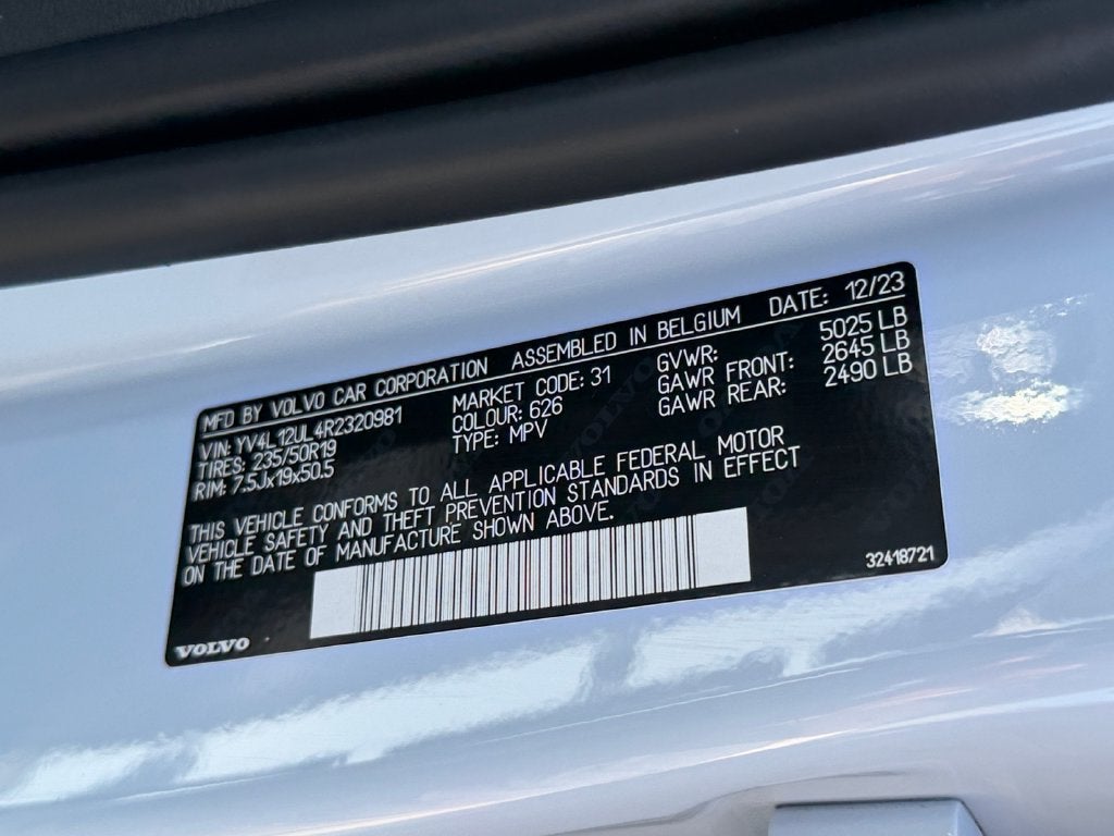 2024 Volvo XC40 B5 Plus Dark Theme Volvo Certified