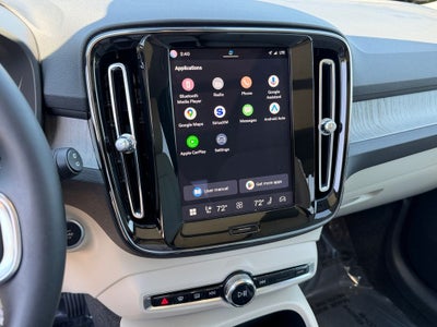 2024 Volvo XC40 B5 Plus Dark Theme