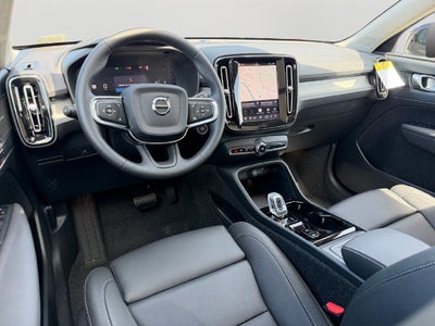 2026 Volvo XC40 B5 Ultra