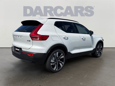 2026 Volvo XC40 B5 Ultra