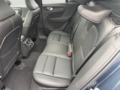 2026 Volvo XC40 B5 Ultra
