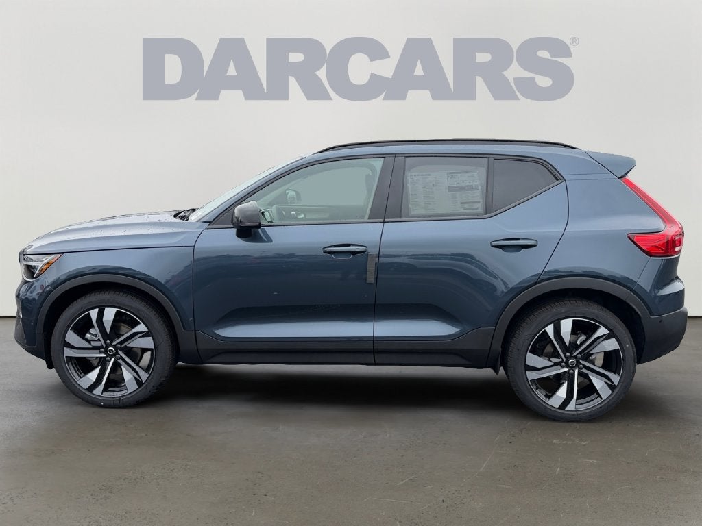 2026 Volvo XC40 B5 Ultra