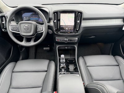 2026 Volvo XC40 B5 Ultra