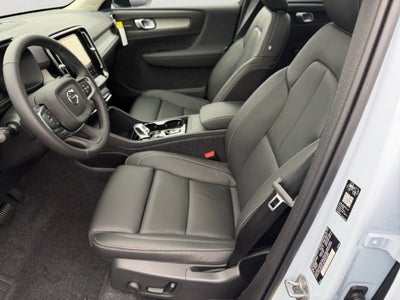 2026 Volvo XC40 B5 Ultra
